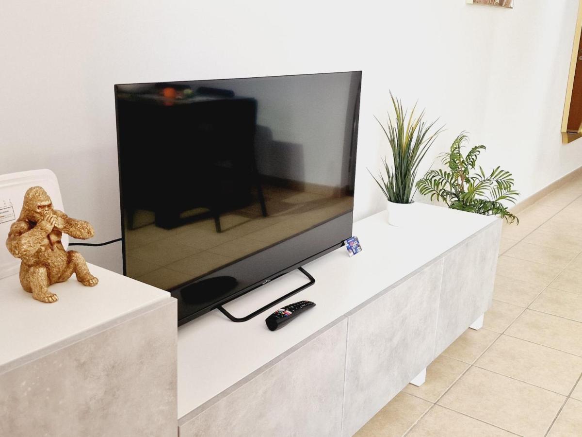 Hébergement de vacances Precious 3 Bedroom, Oasis De Fanabe Wifi Free *