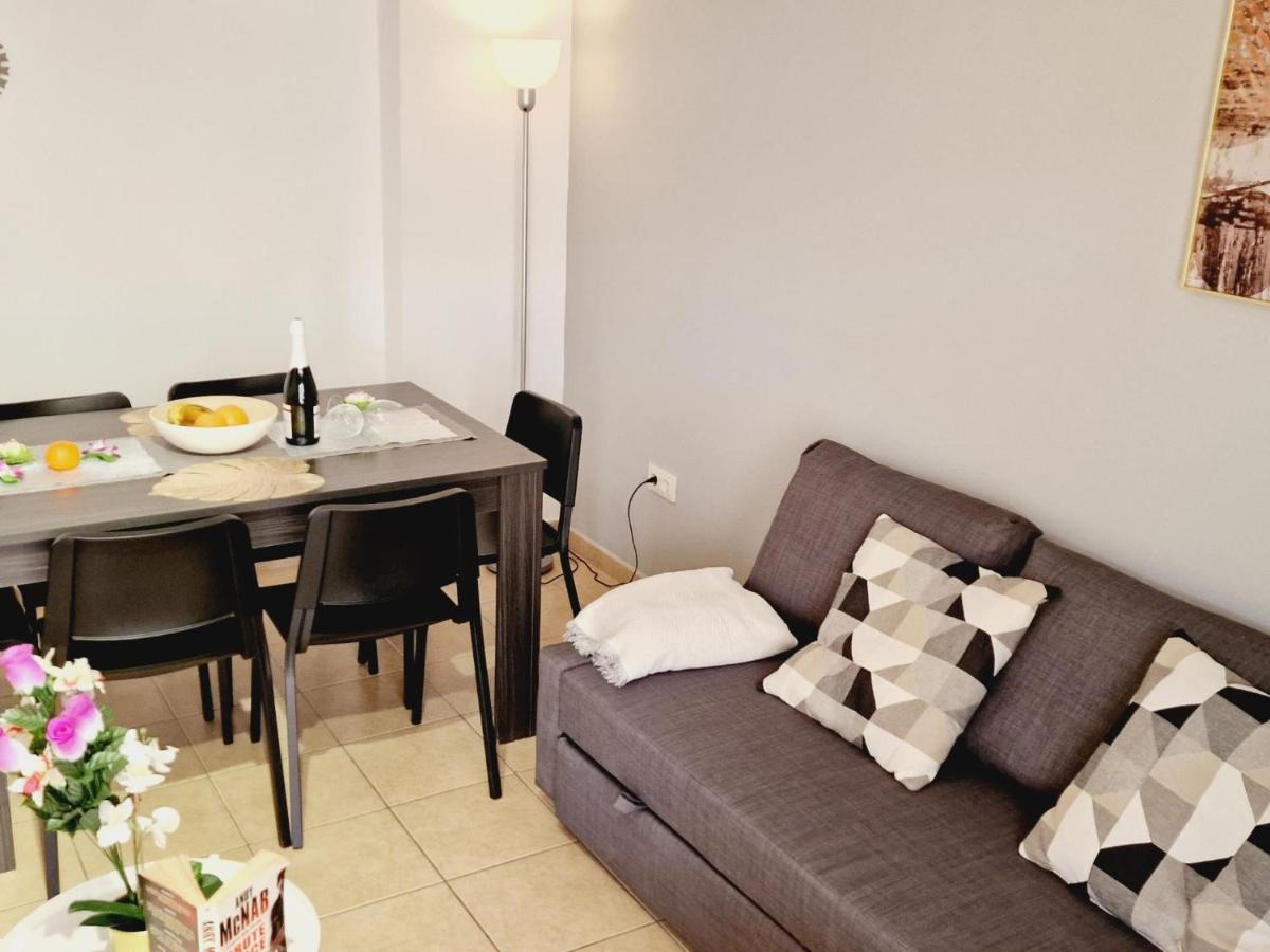 Precious 3 Bedroom, Oasis De Fanabe Wifi Free