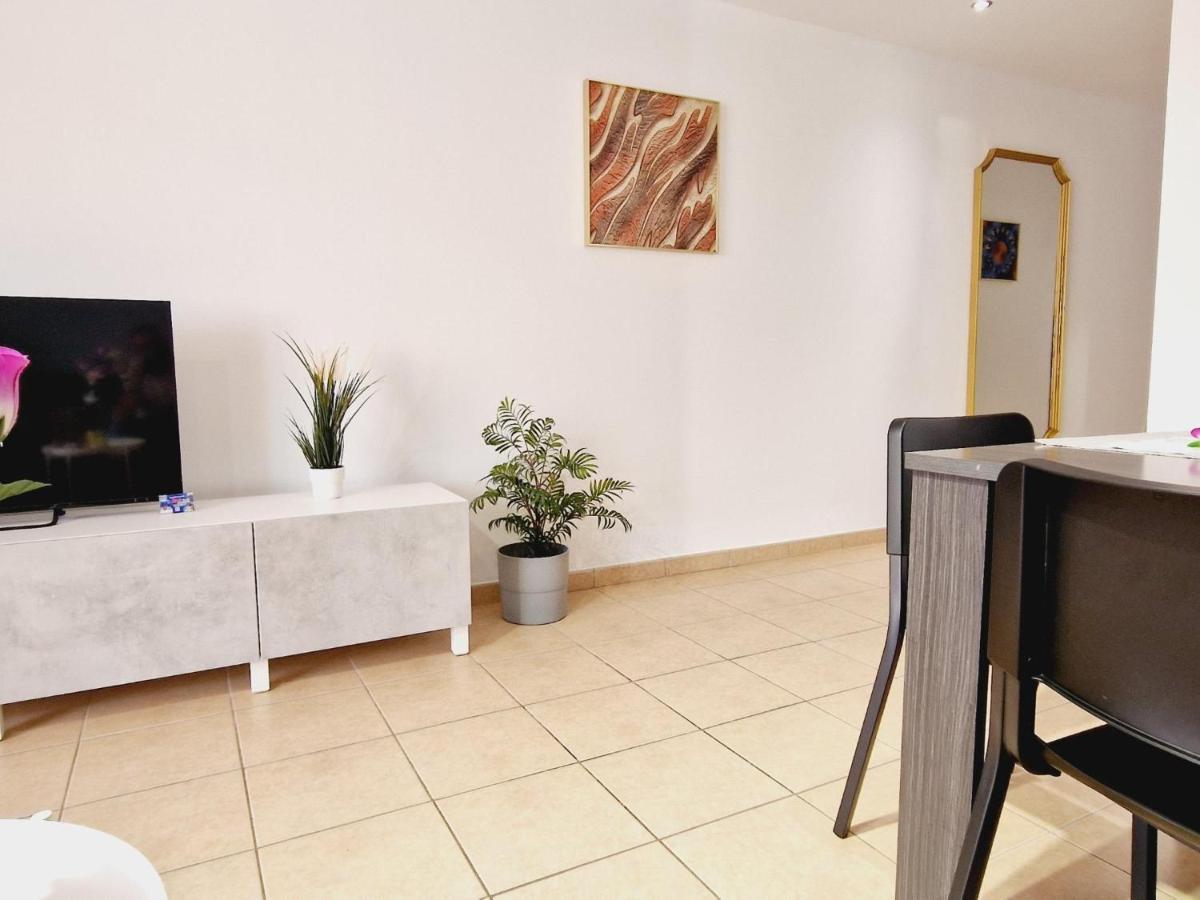 Precious 3 Bedroom, Oasis De Fanabe Wifi Free Costa Adeje (Tenerife)